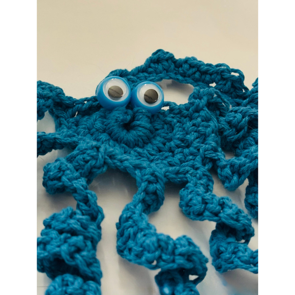 Crochet Octopus Toy – Handmade & Whimsical - Picture 7 of 7
